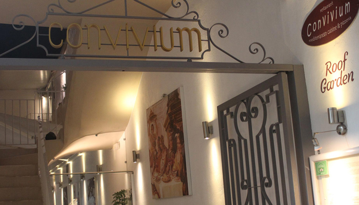 Convivium-1